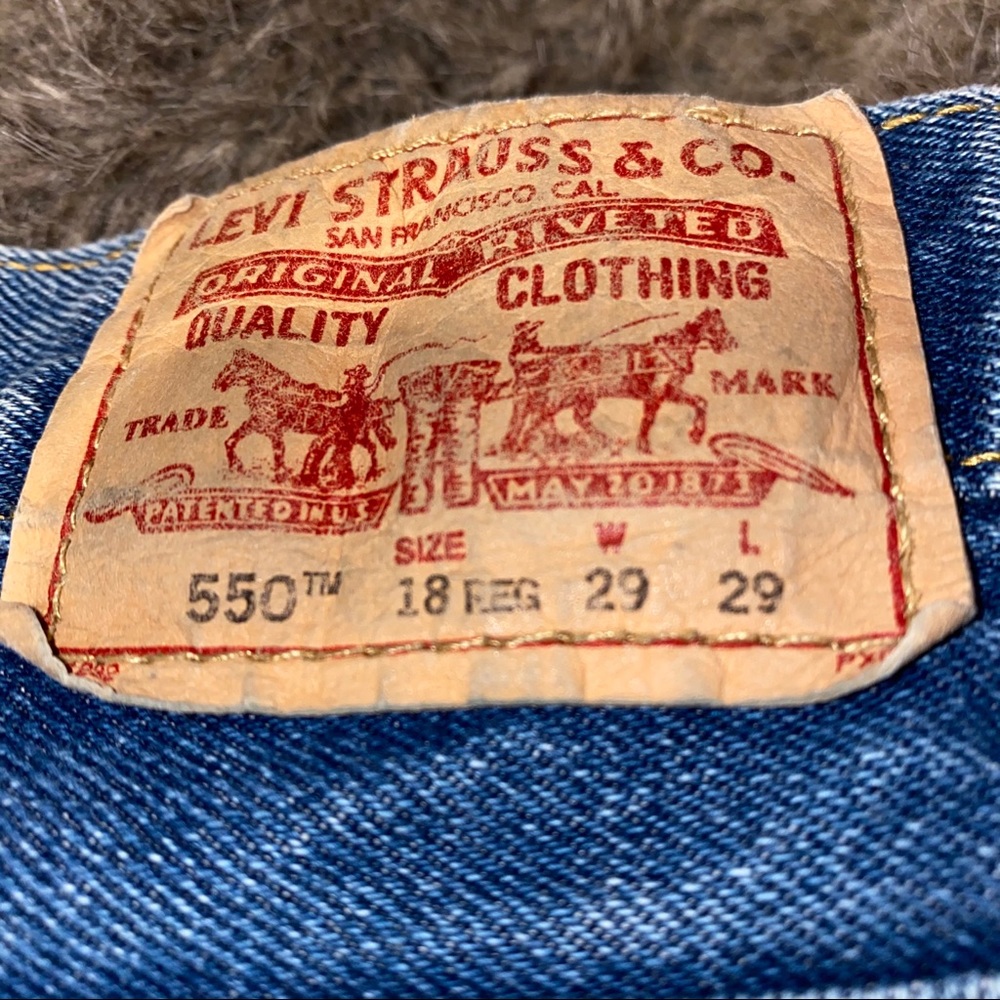 Levi Shorts - image 3